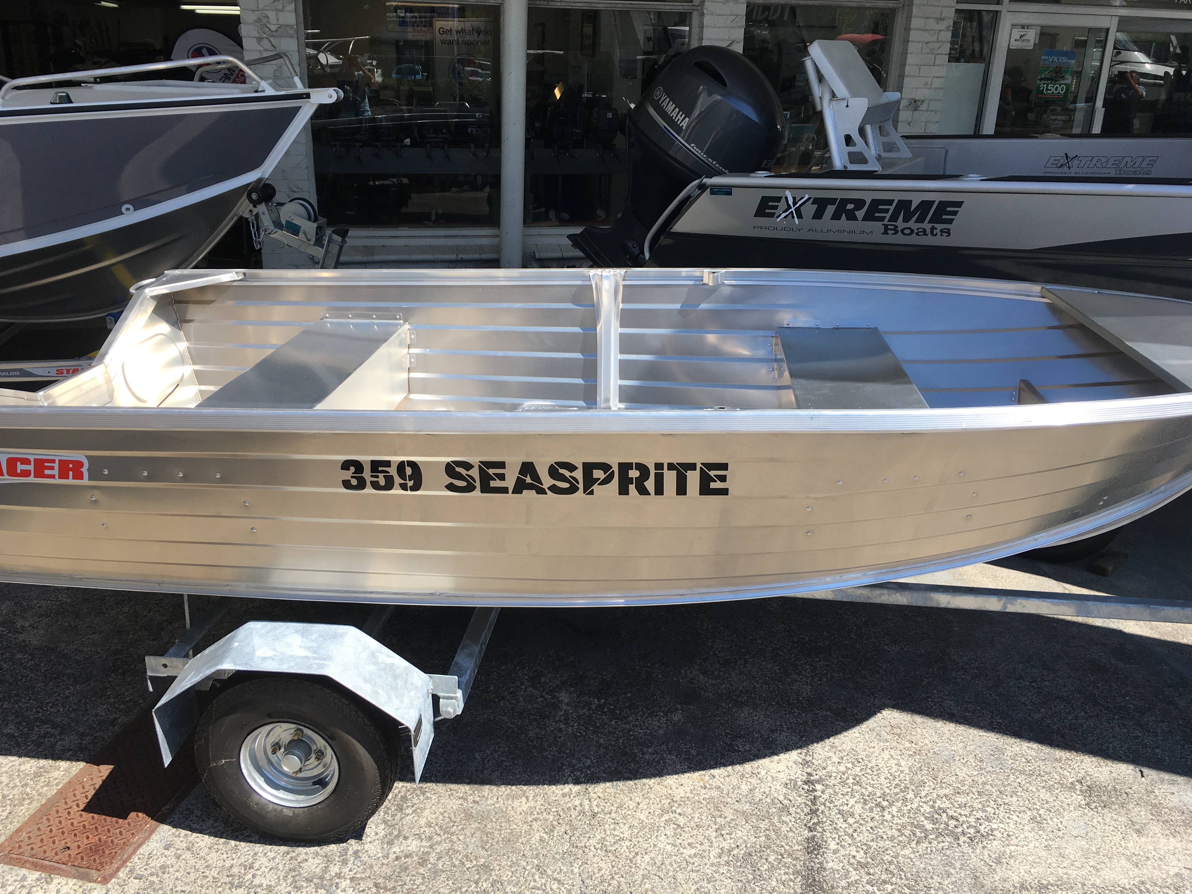 Rogers Boatshop: Stacer / 359 Seasprite-Package / 2023