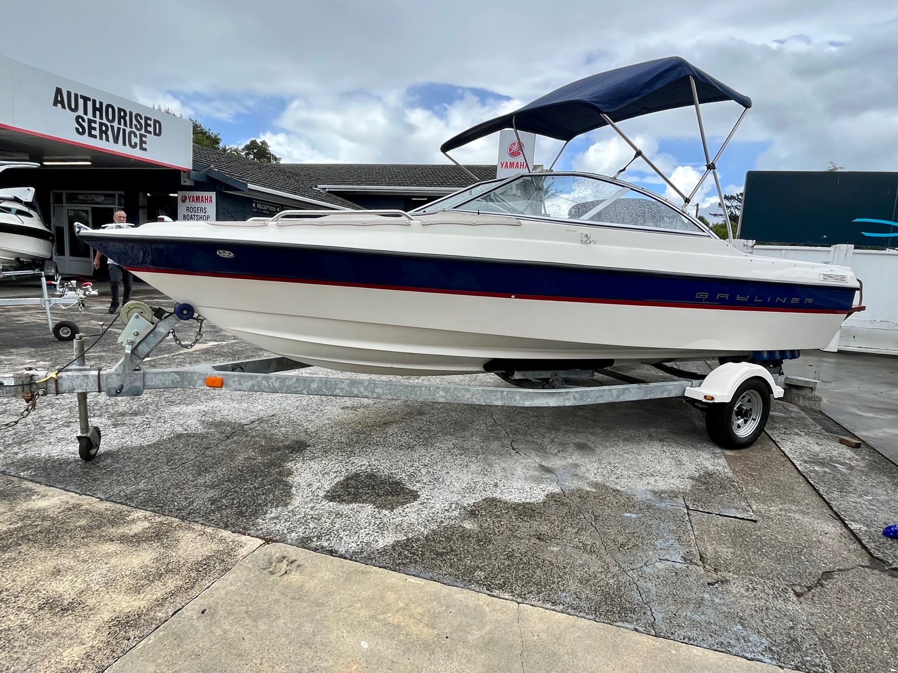 Rogers Boatshop: Bayliner / 195 Bow Rider / 2004