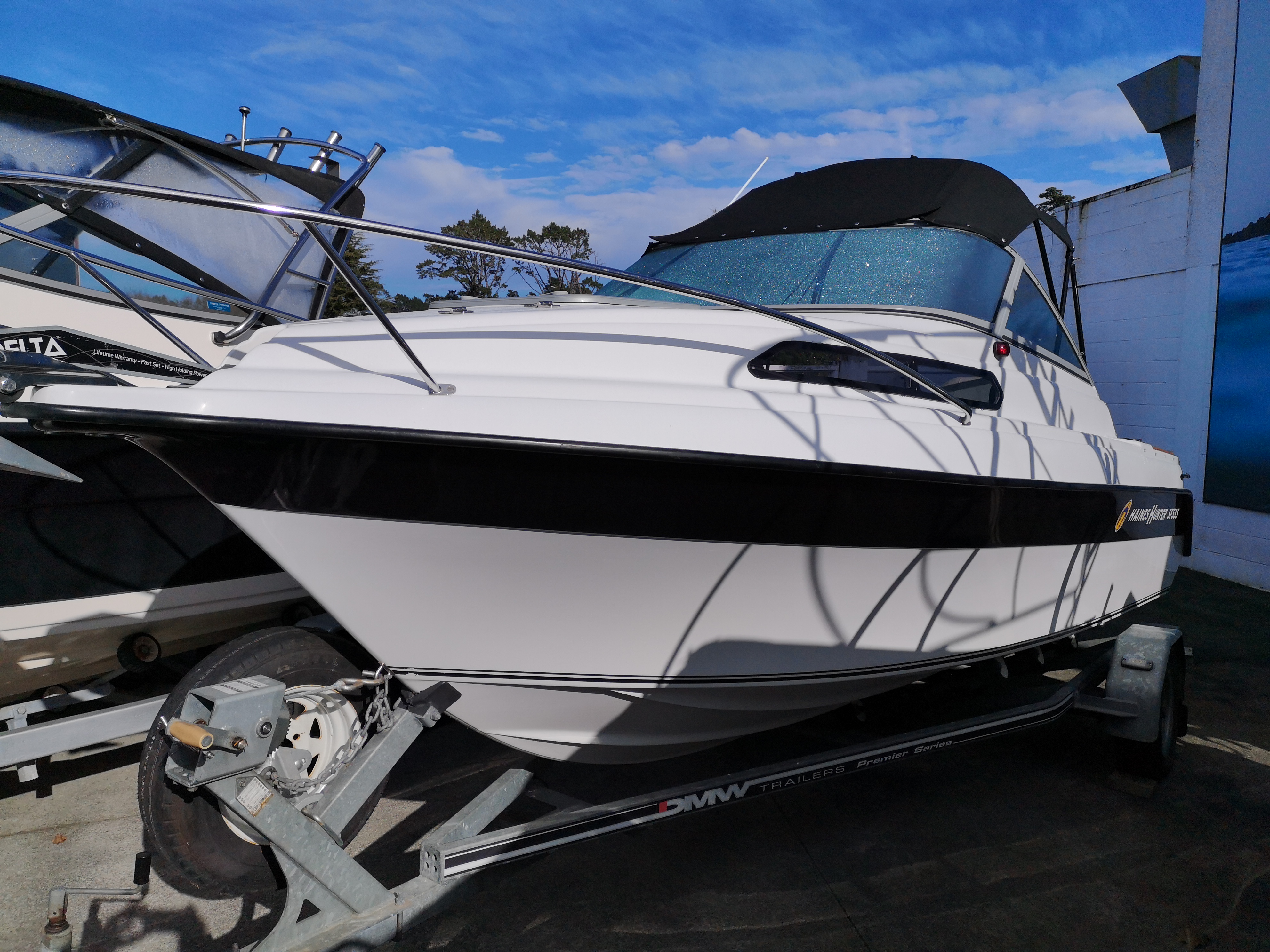 Rogers Boatshop: Haines Hunter / SF535 / 2015