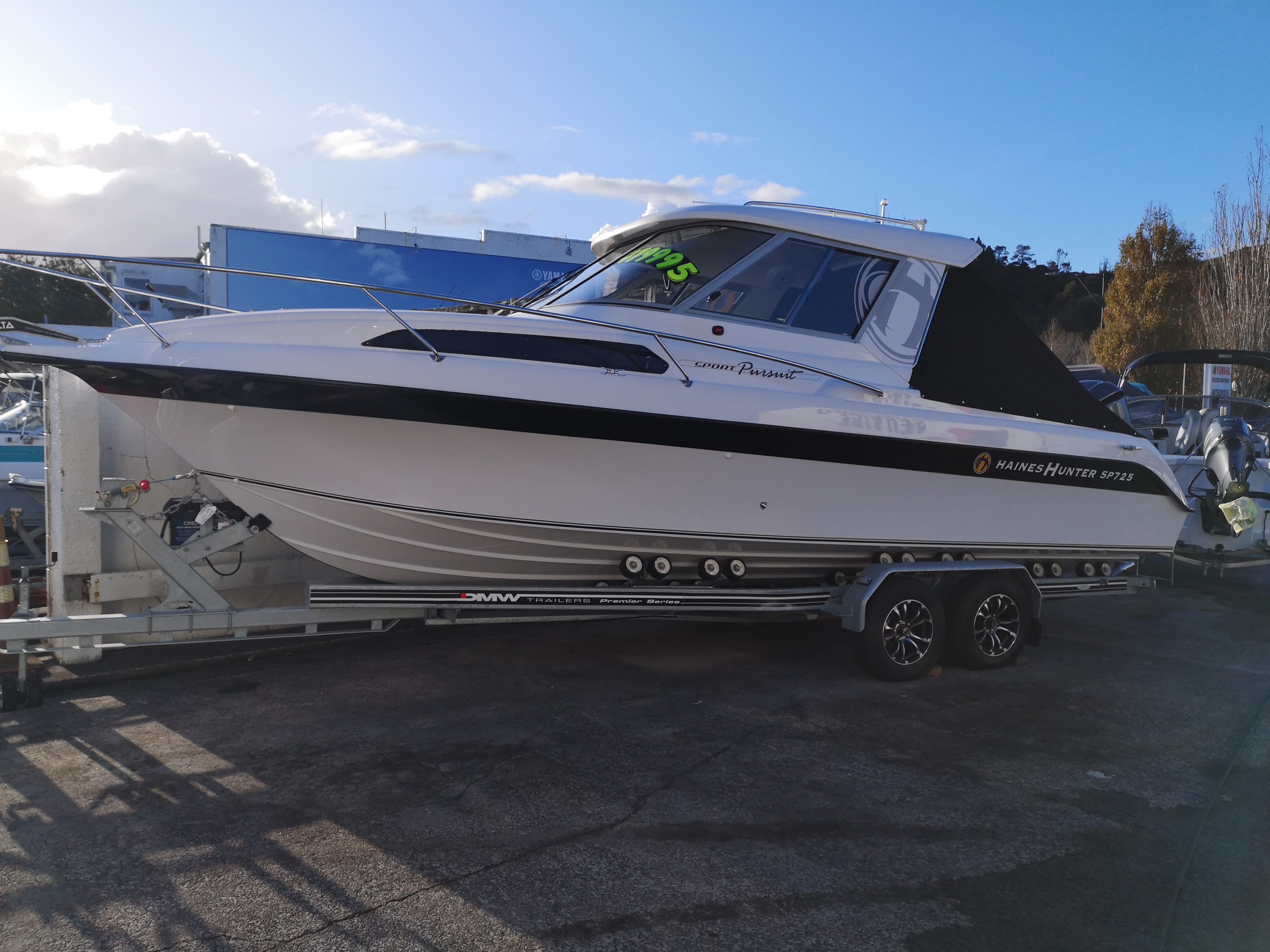Rogers Boatshop: Haines Hunter / SP725 / 2019