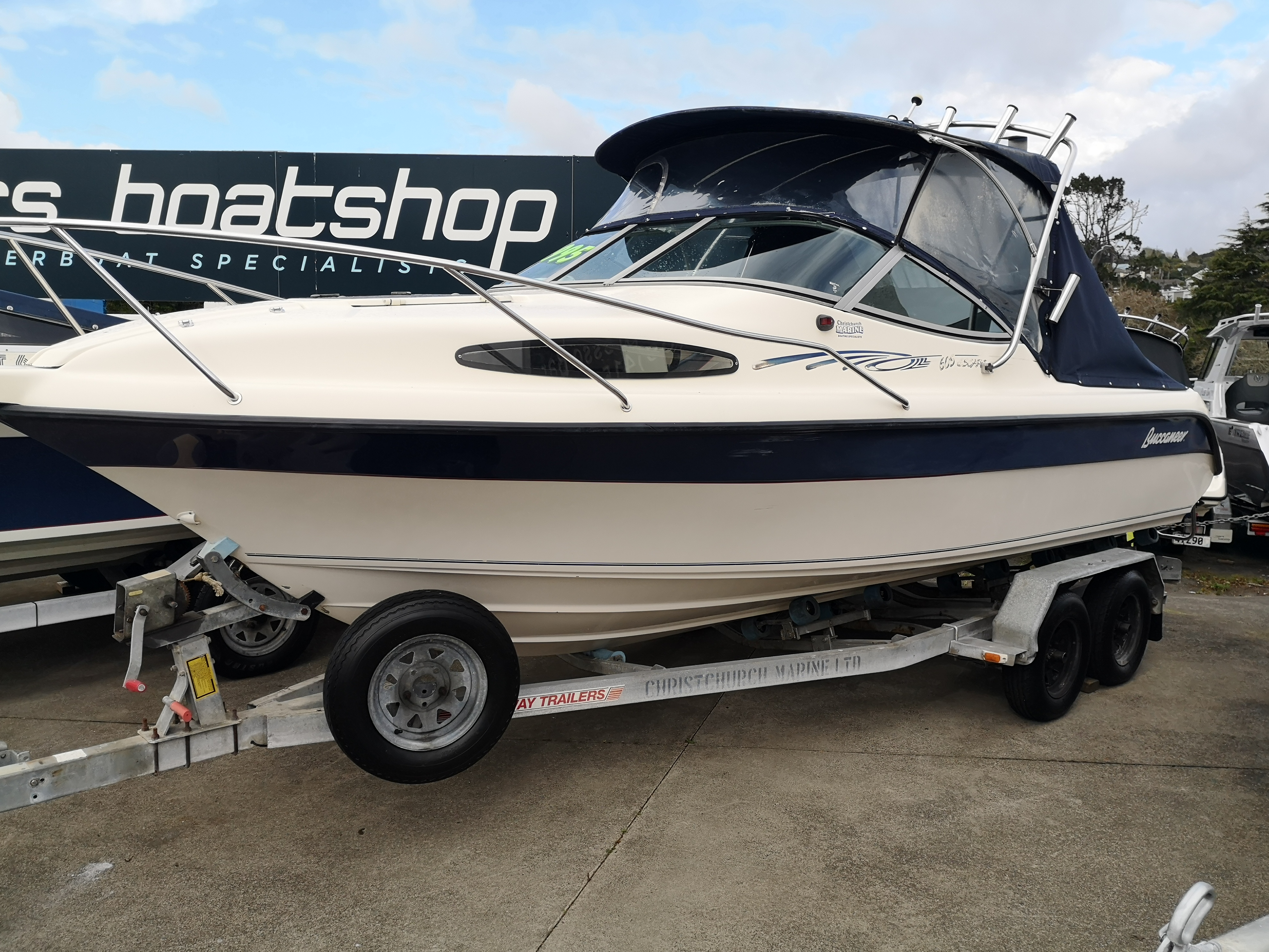 Rogers Boatshop: Buccaneer / 605 Escape / 2000