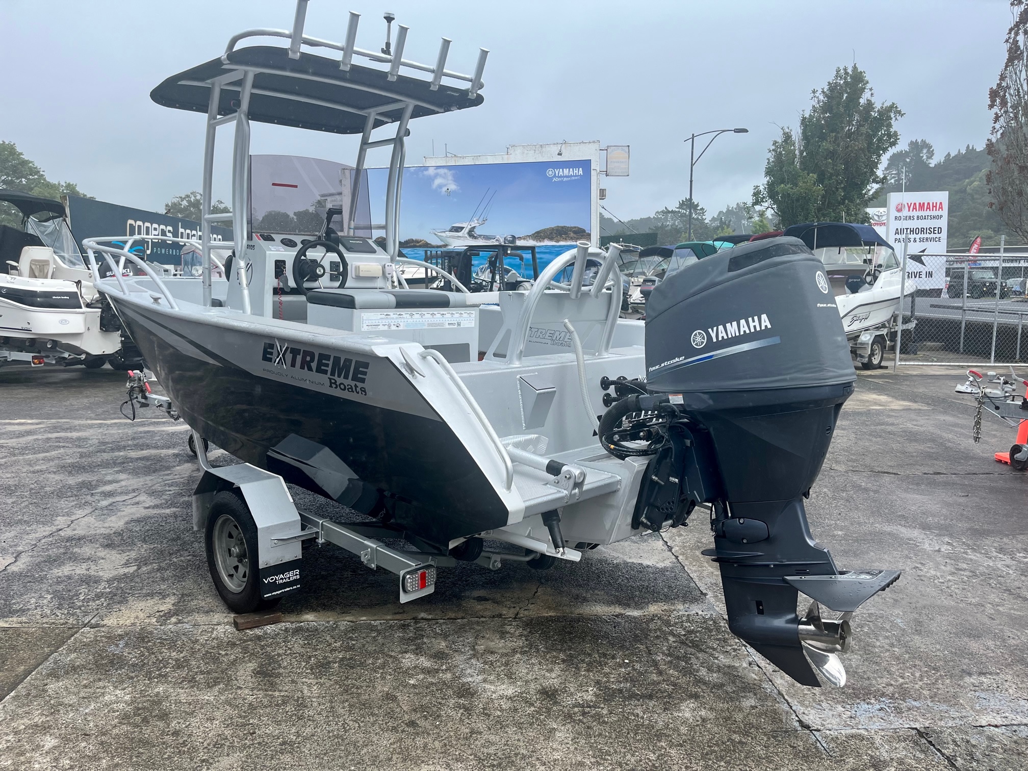 Rogers Boatshop: Extreme / 540 Centre Console / 2015