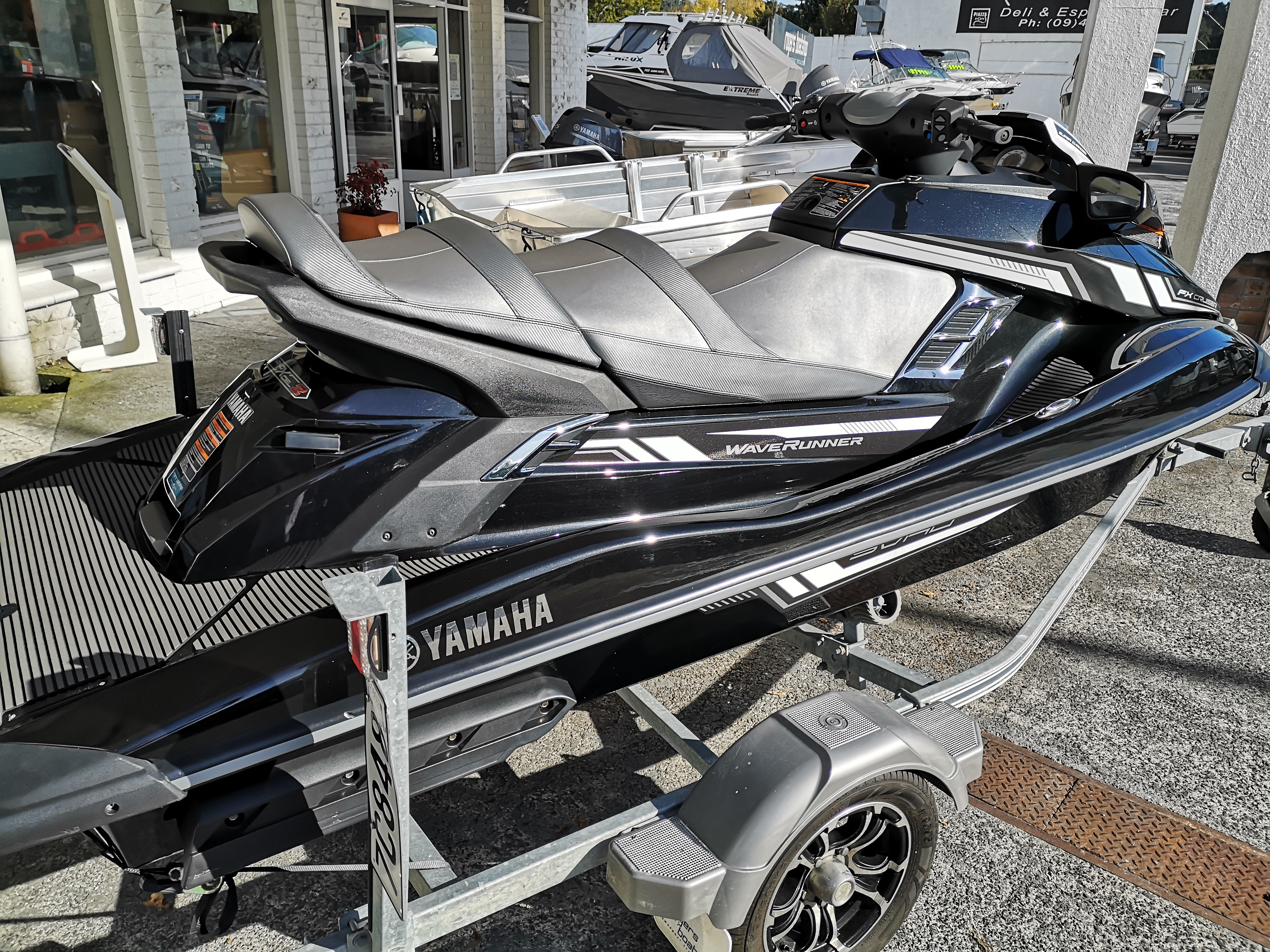 Rogers Boatshop: Yamaha / FX SVHO Cruiser / 2017