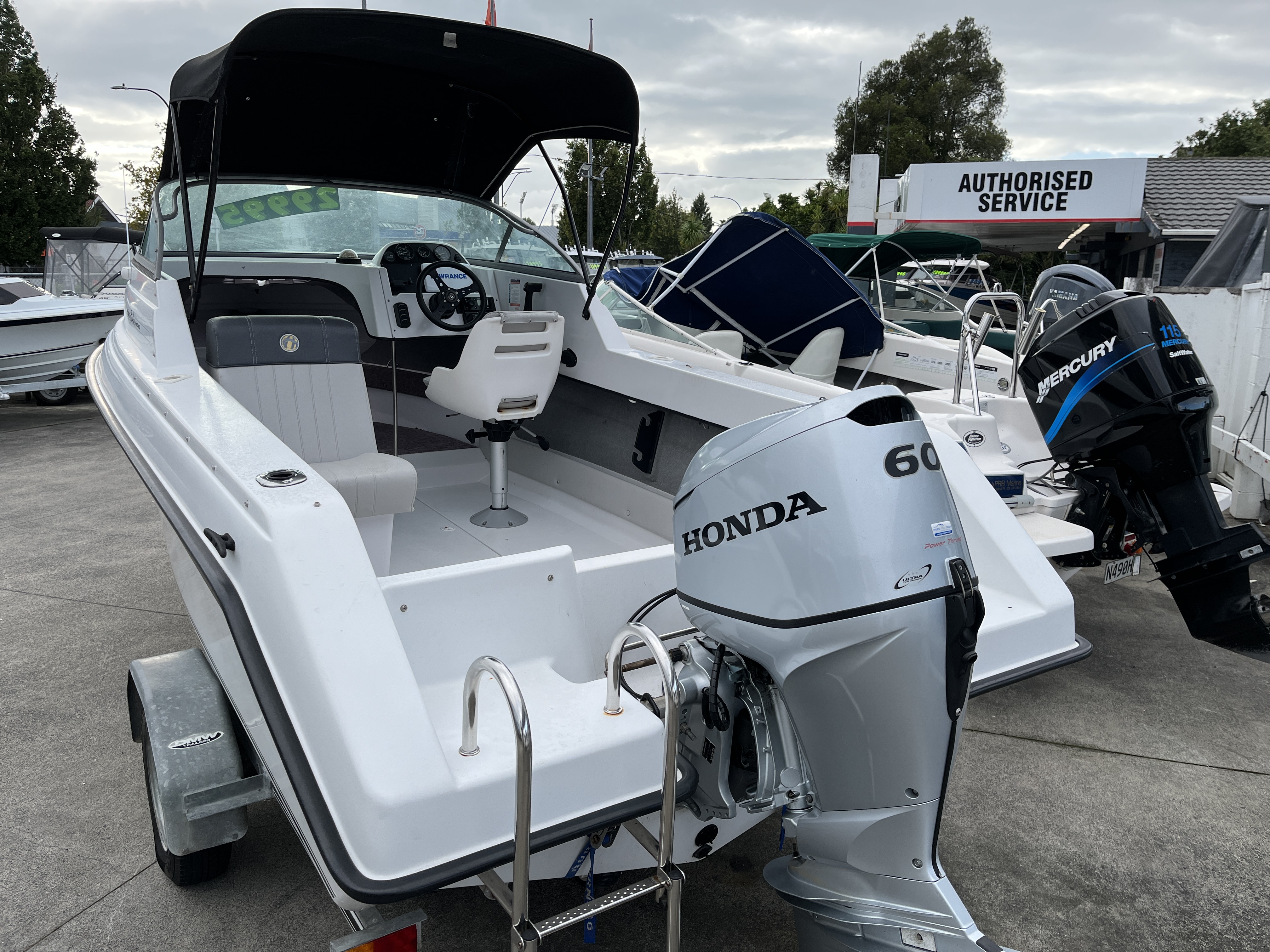 Rogers Boatshop: Haines Hunter / 485 Sport Fisherman / 2012