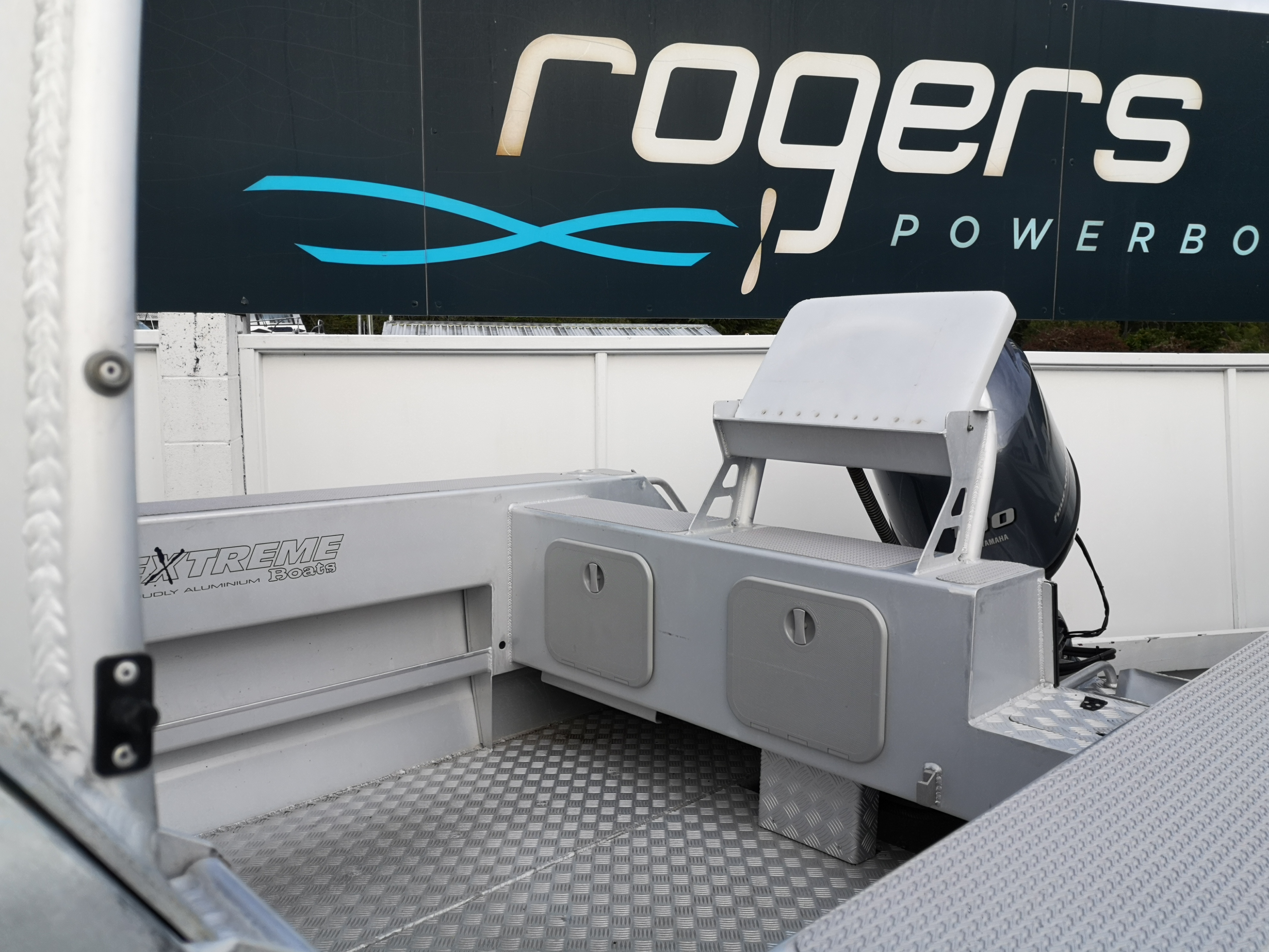 Rogers Boatshop: Extreme / 570SF-Sport Fisher / 2015