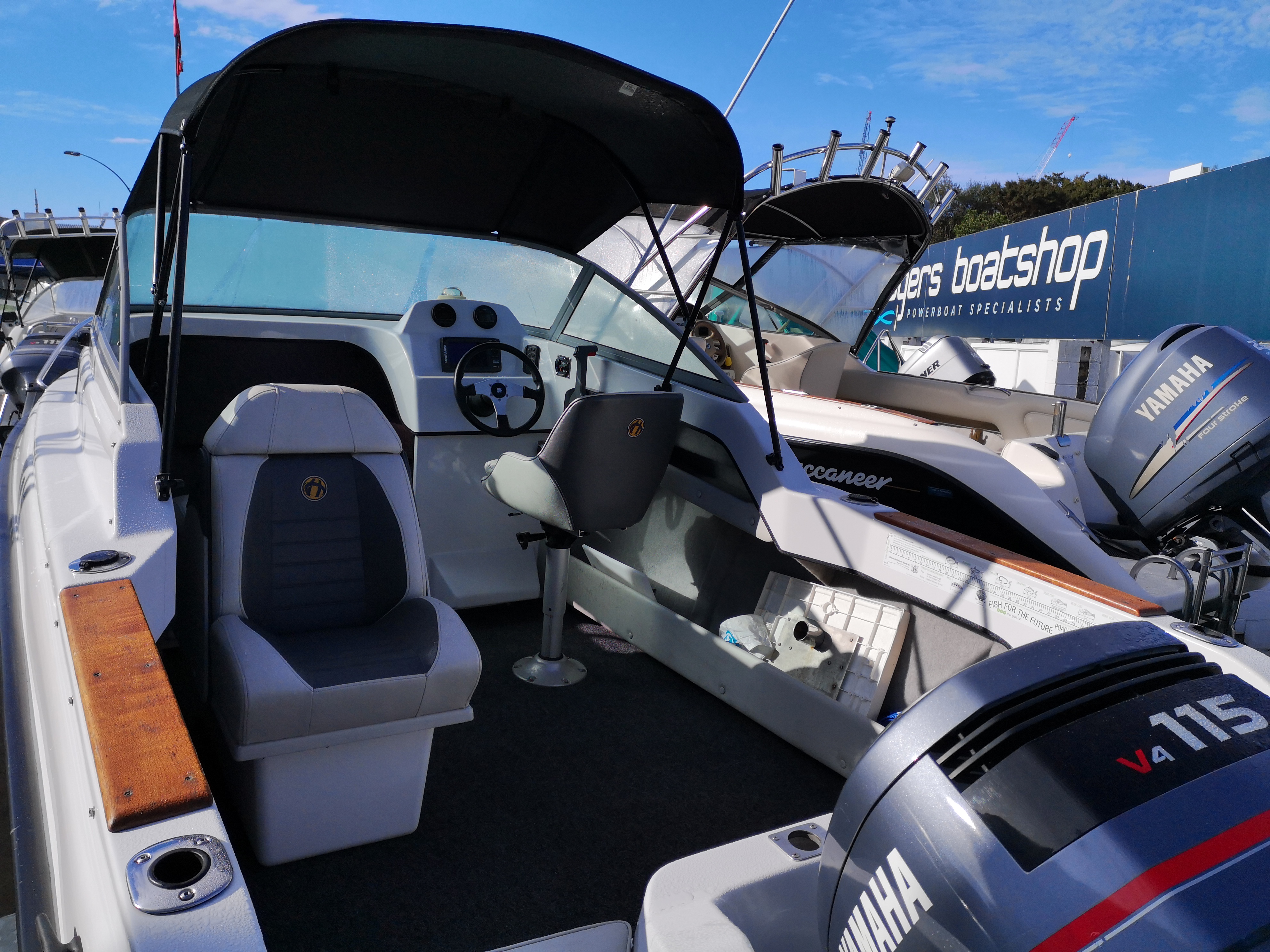 Rogers Boatshop: Haines Hunter / SF535 / 2015