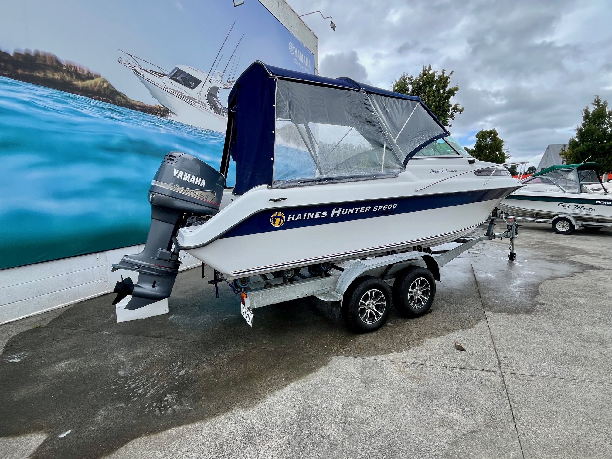 Rogers Boatshop: Haines Hunter / SF600 / 2001