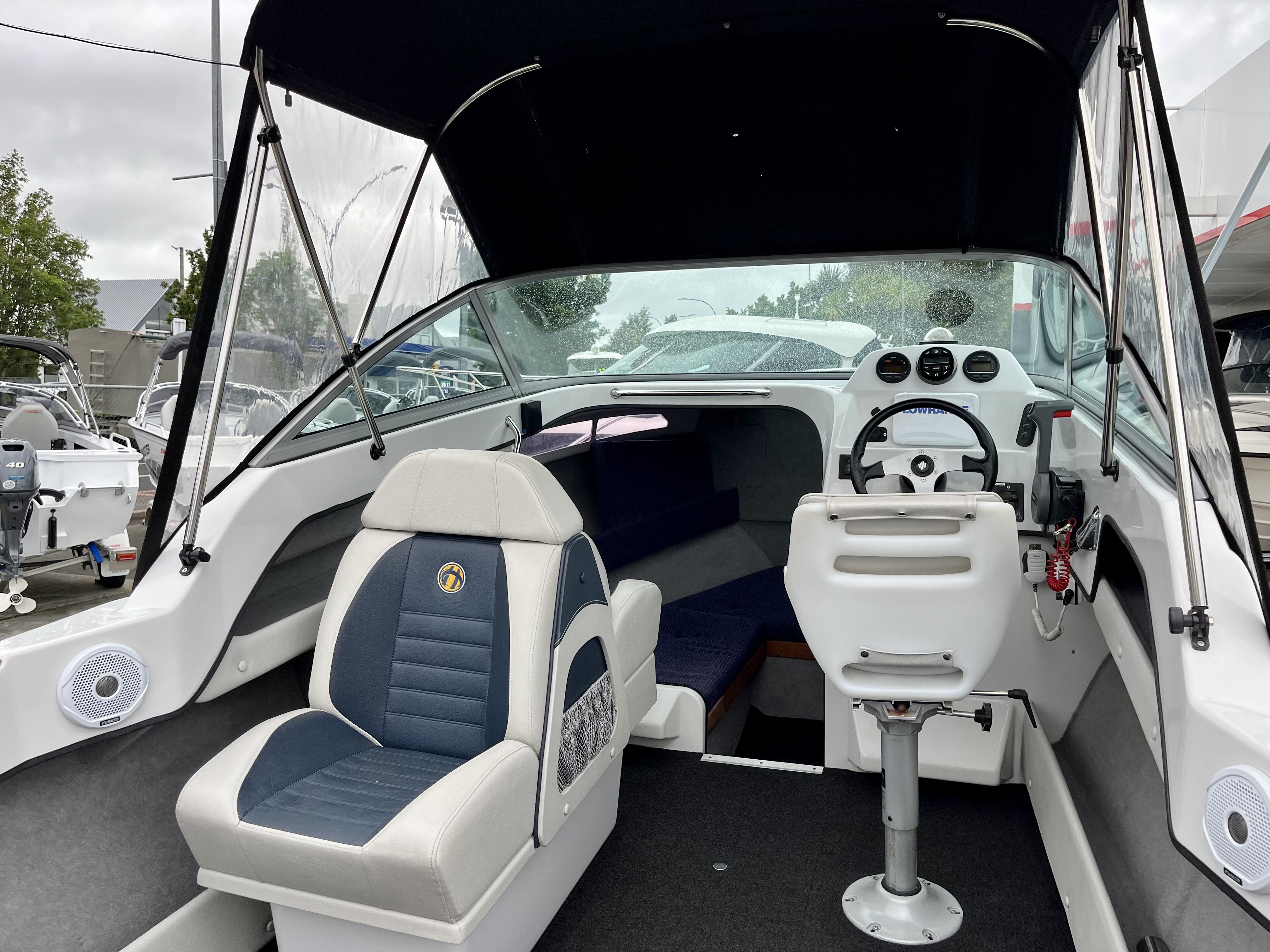 Rogers Boatshop: Haines Hunter / SF535 / 2018