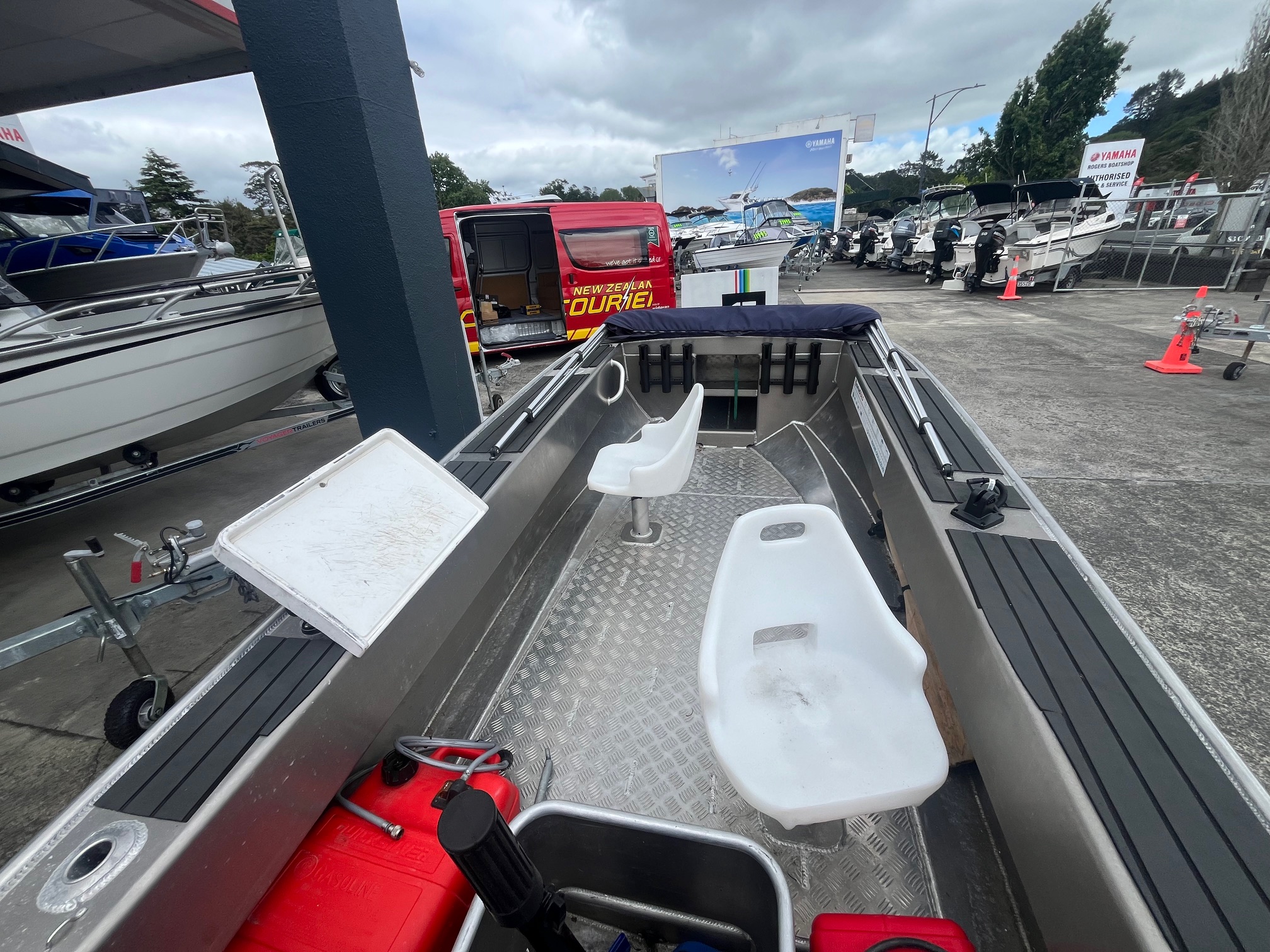 Rogers Boatshop: FC Boats / 390 Tiller / 2020