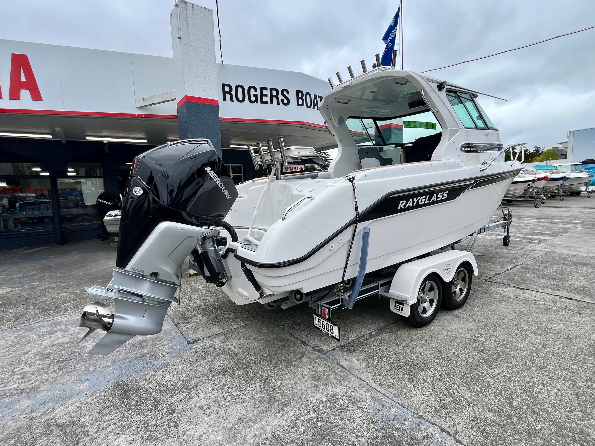 Rogers Boatshop: Rayglass / 2350 / 2021