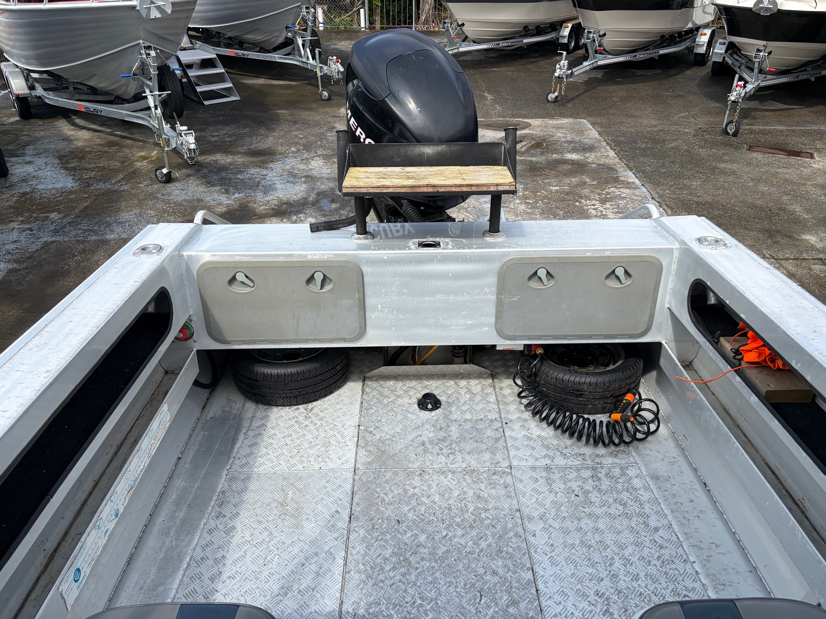 Rogers Boatshop: Mclay / 588 / 2005