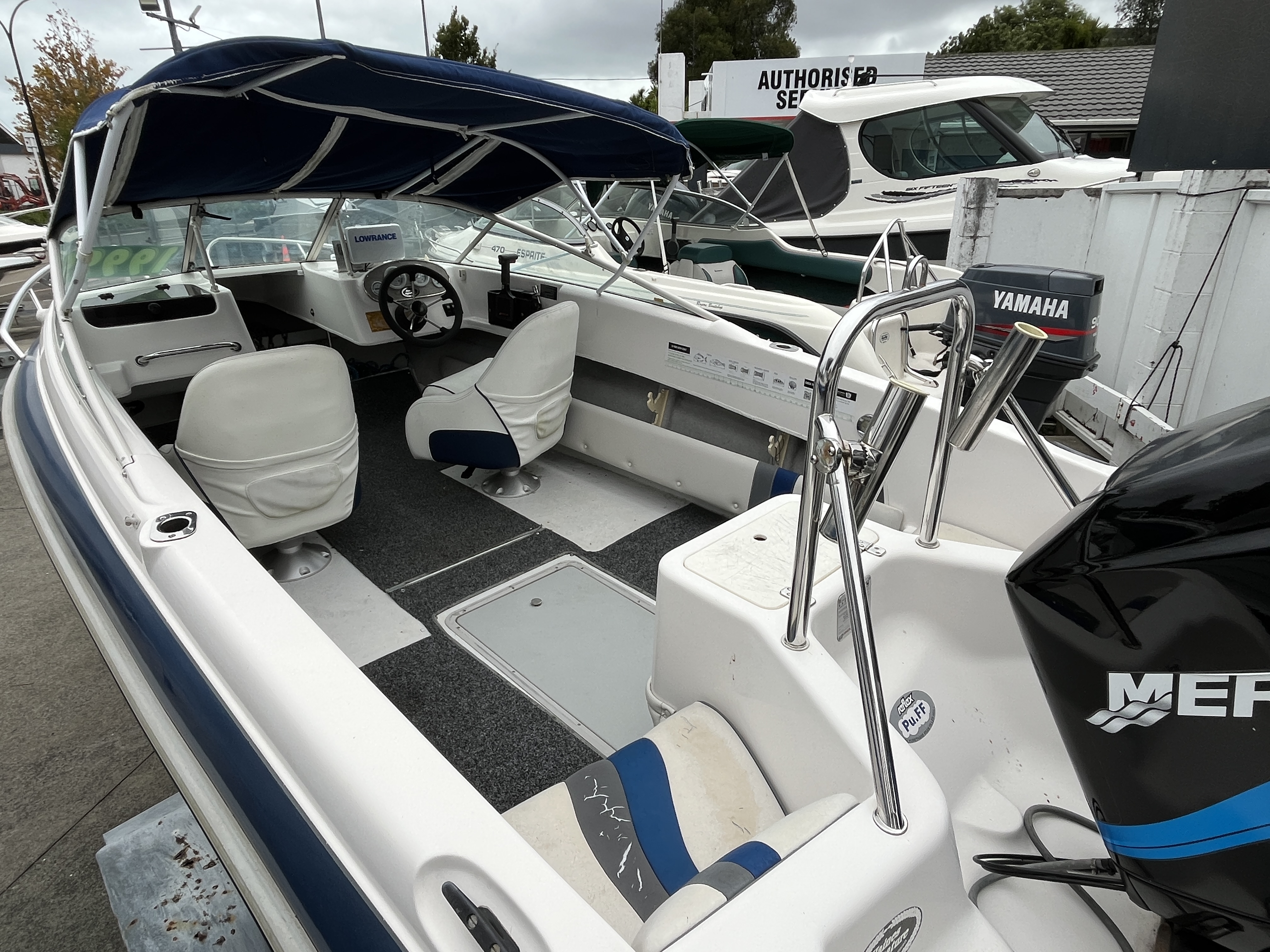 Rogers Boatshop: Haines Signature / 492 Sport / 2001