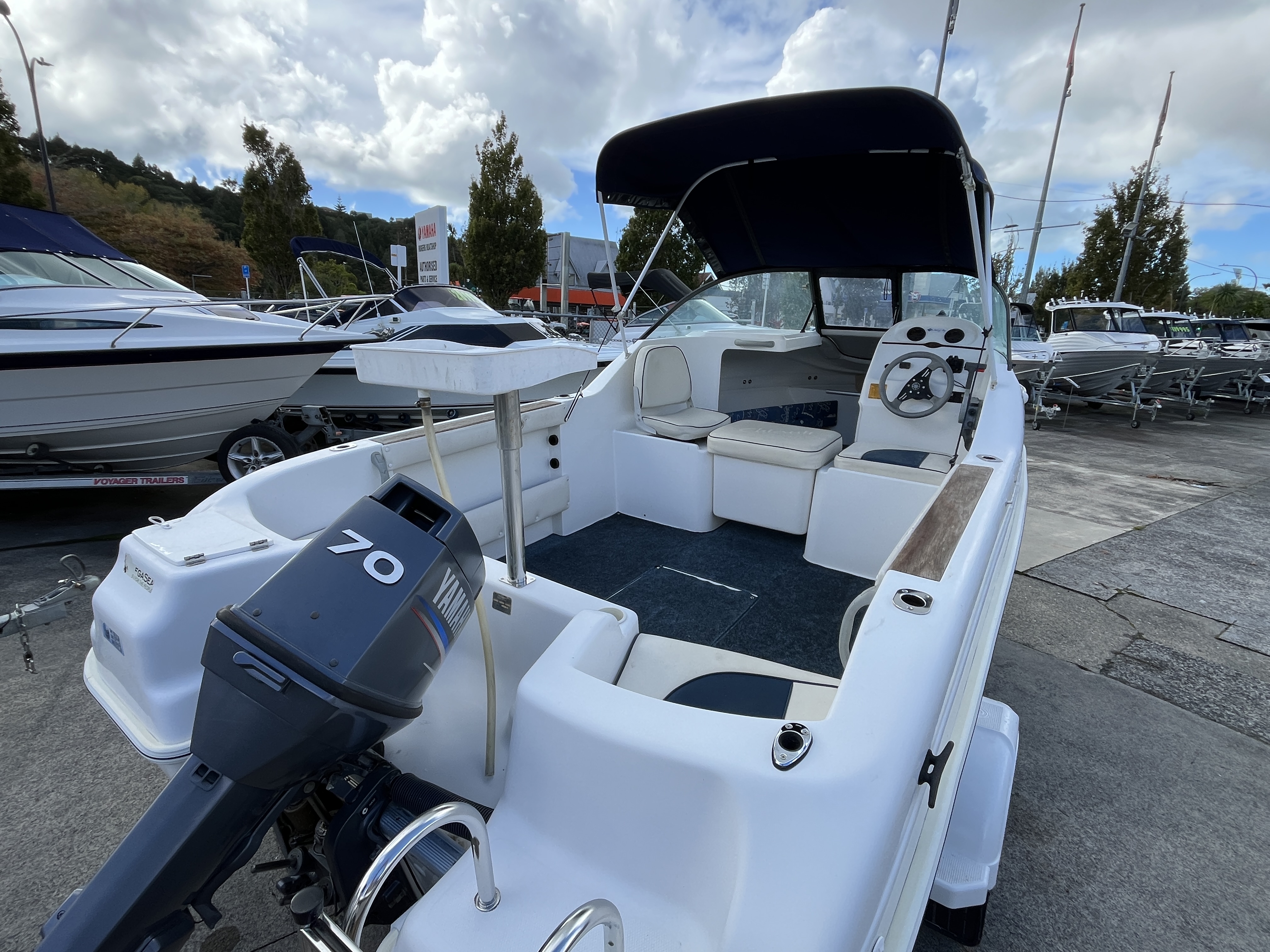 Rogers Boatshop: Reflex / 485 Chianti / 2004