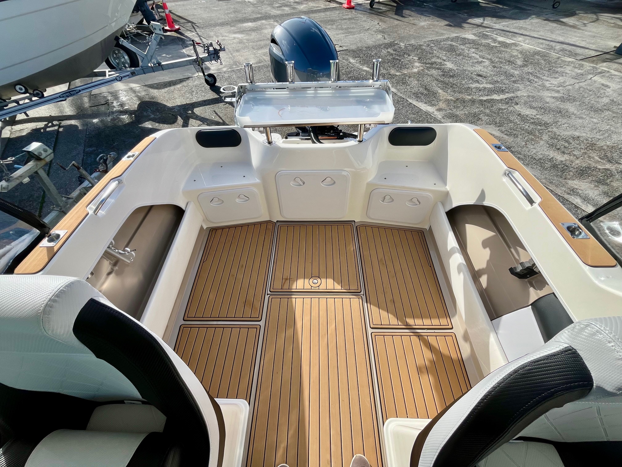 Rogers Boatshop: Buccaneer / 575 Hardtop  / Contact us