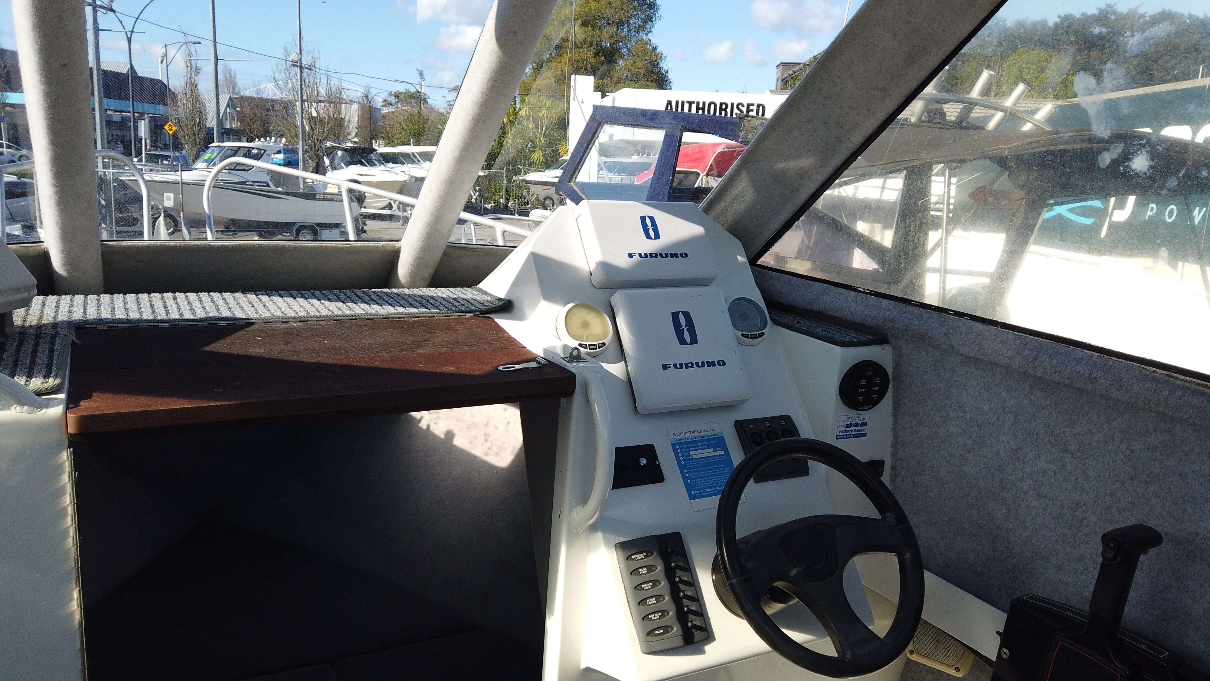 Rogers Boatshop: Kingfisher / 705HT / 2002