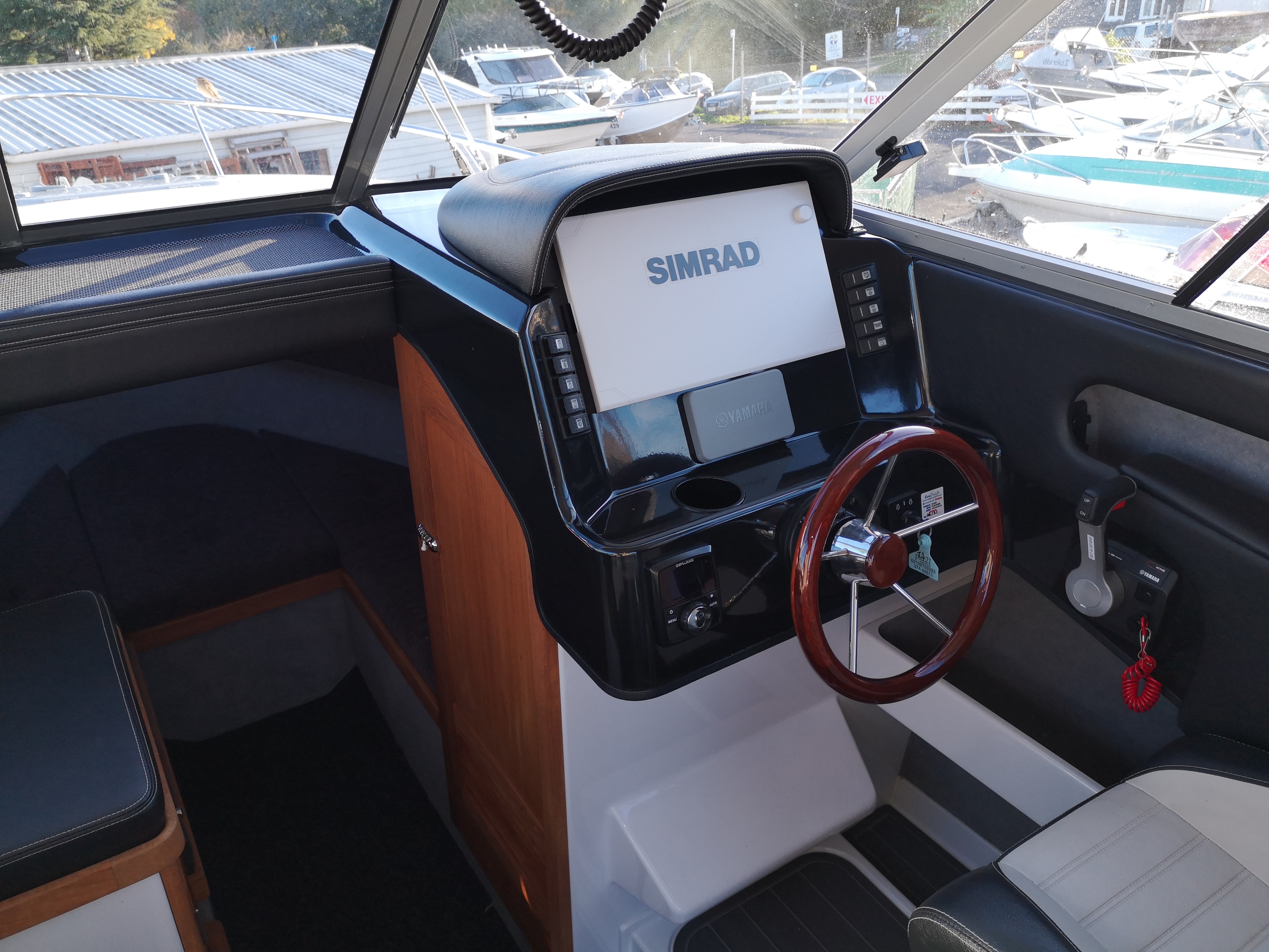 Rogers Boatshop: Haines Hunter / SP725 / 2019