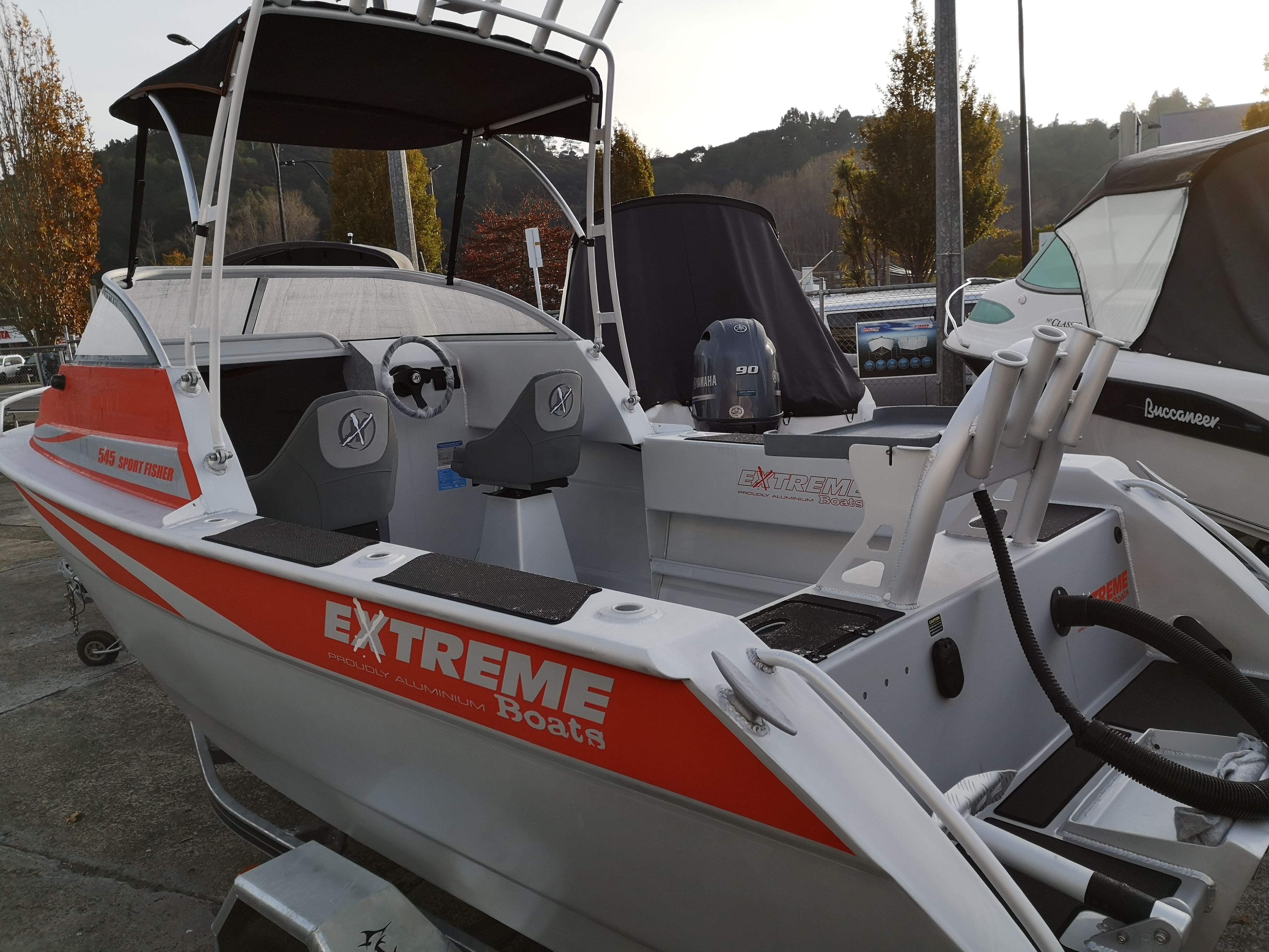 Rogers Boatshop: Extreme / 545 SPORTS FISHER PACKAGE / 2020