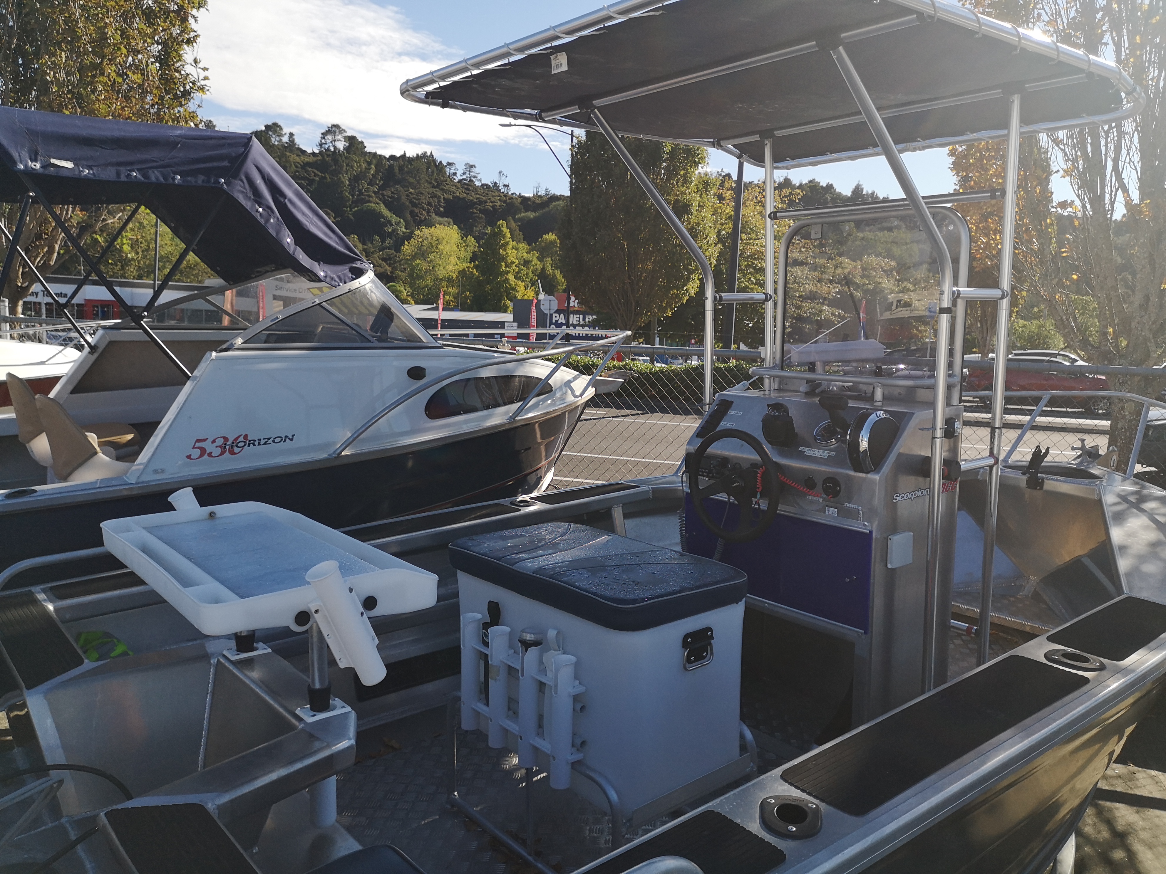 Rogers Boatshop: Scorpion / 470 CC - Ctr Console T-Top / 2021
