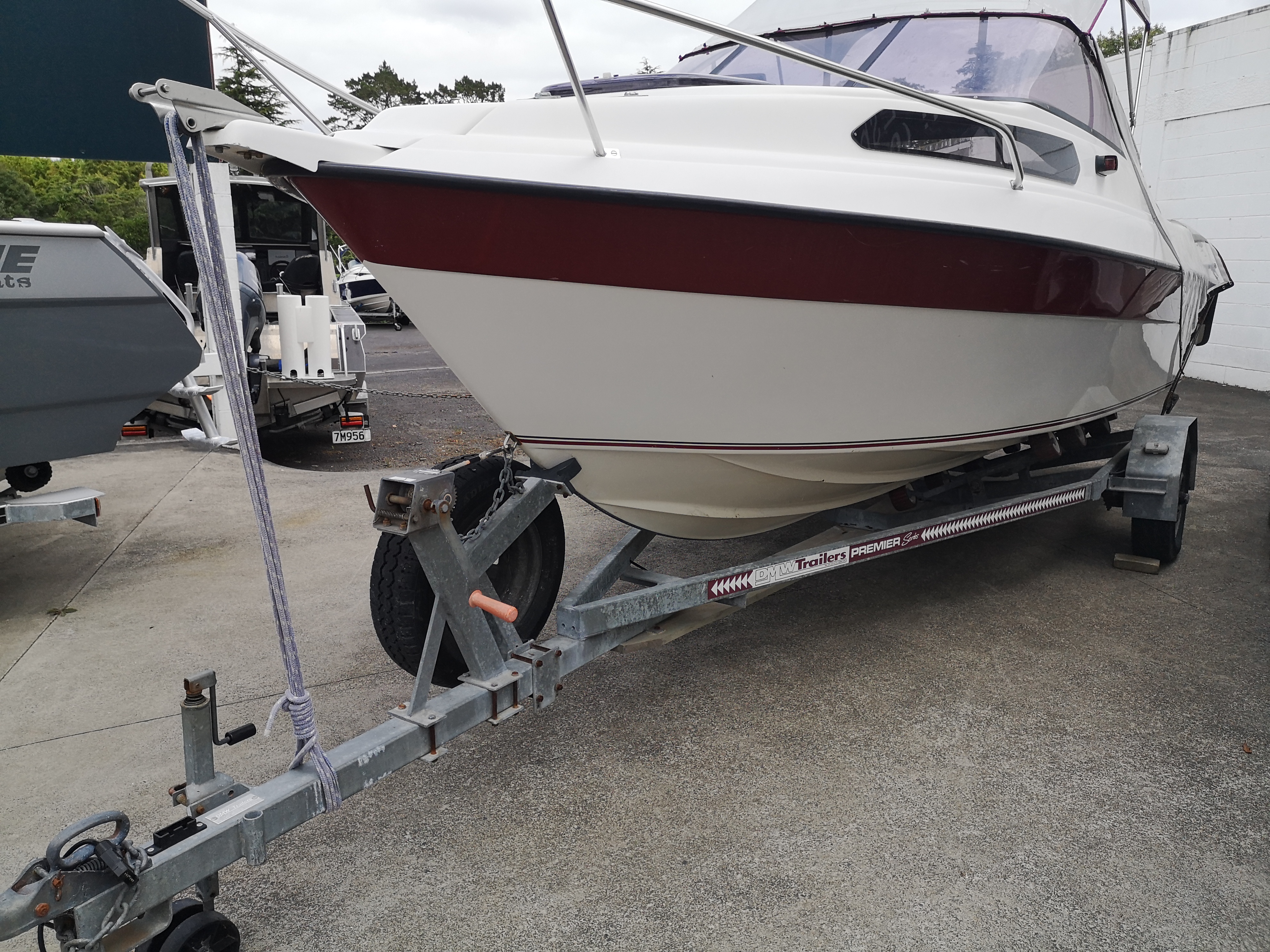 Rogers Boatshop: Haines Hunter / SF535 / 1996