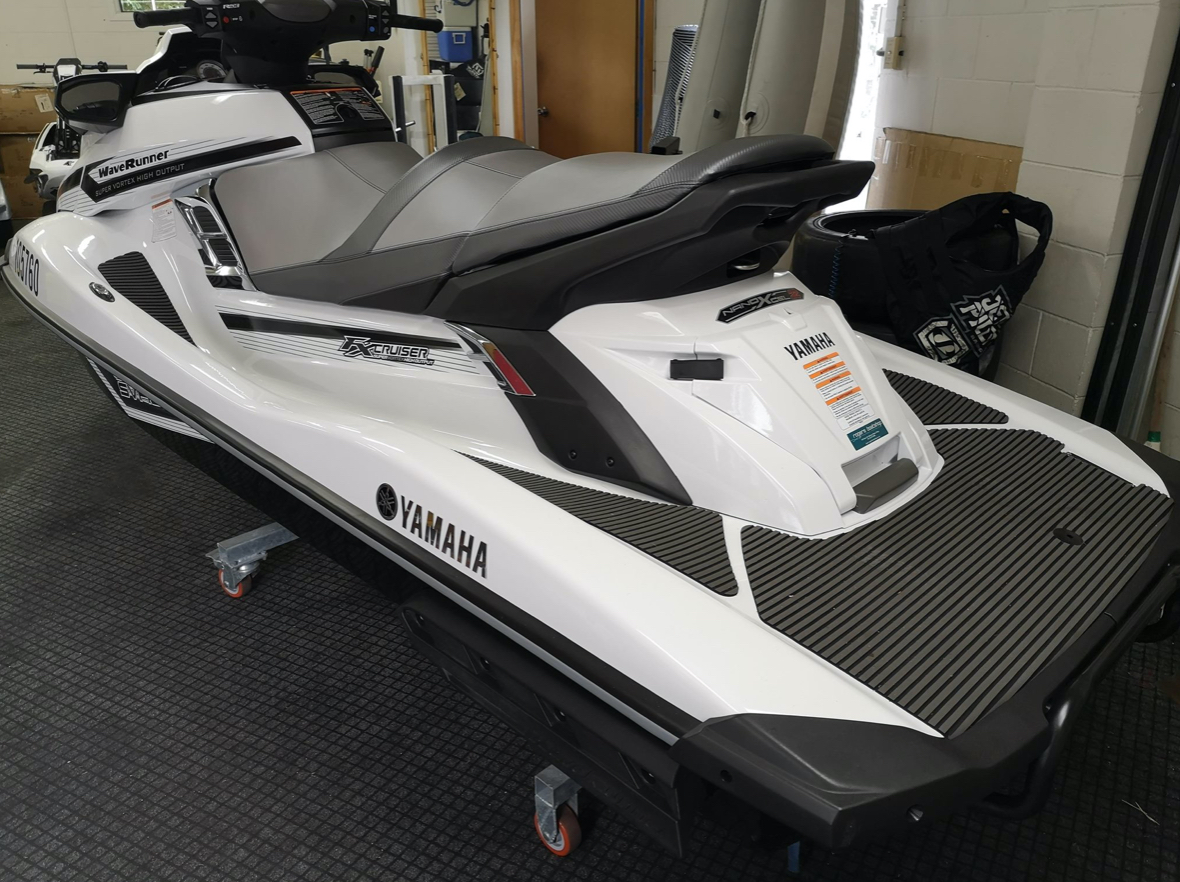 Rogers Boatshop: Yamaha / FX Cruiser SVHO 18 hrs / 2016